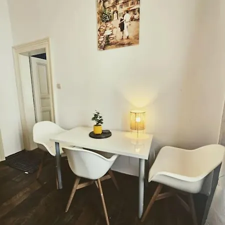 Swanky Praga