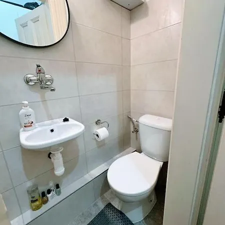 Swanky Apartament